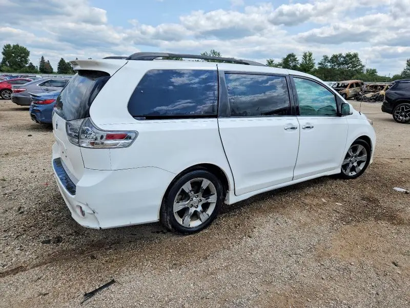 2014 TOYOTA SIENNA SPORT  