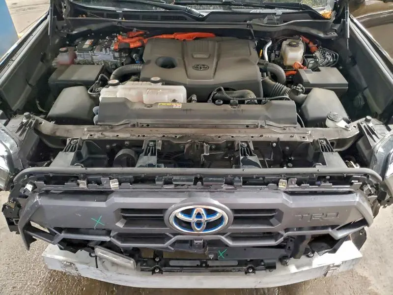 2023 TOYOTA TUNDRA CREWMAX PLATINUM  