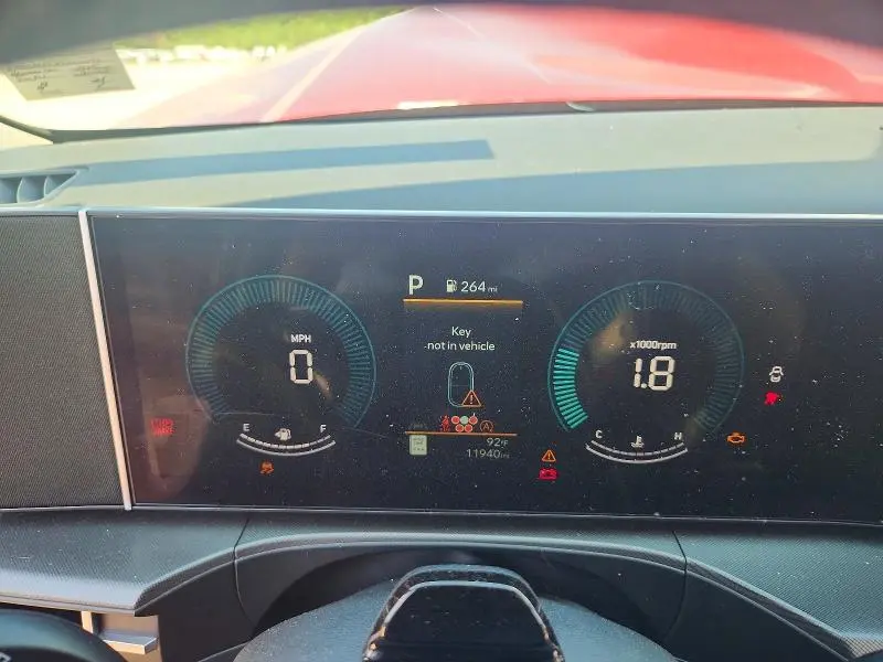 2025 HYUNDAI SANTA FE SEL  