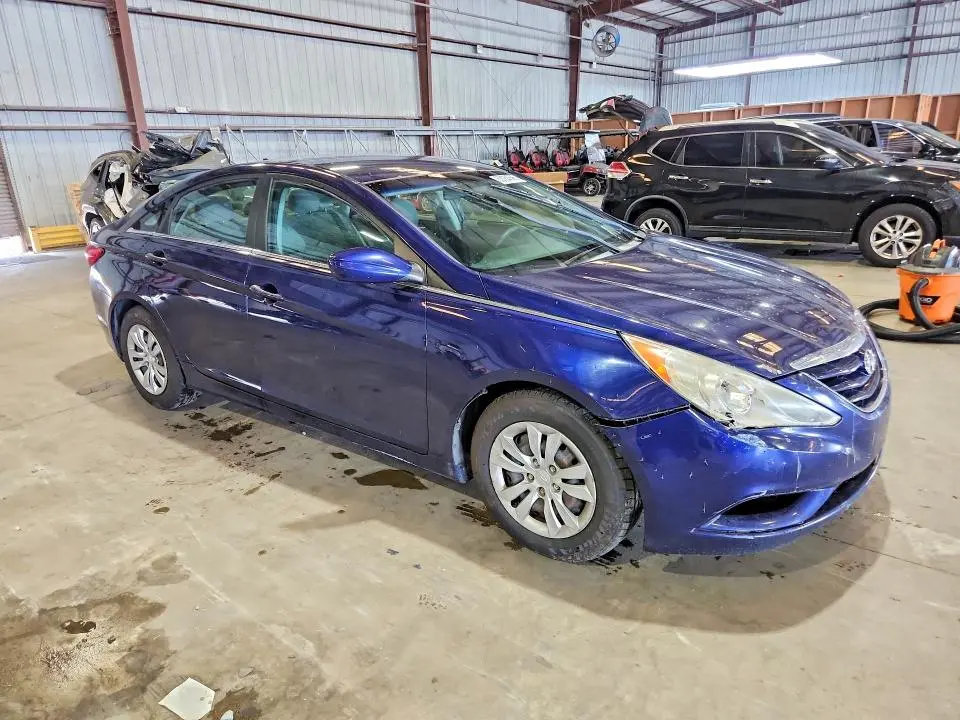 2011 HYUNDAI SONATA GLS  