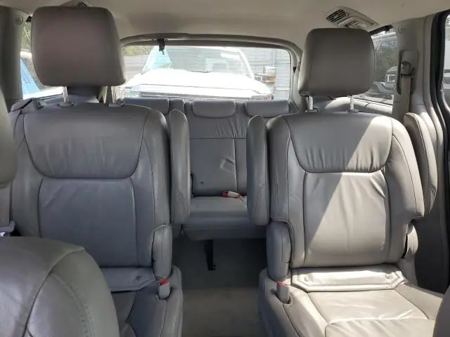 2010 TOYOTA SIENNA XLE
