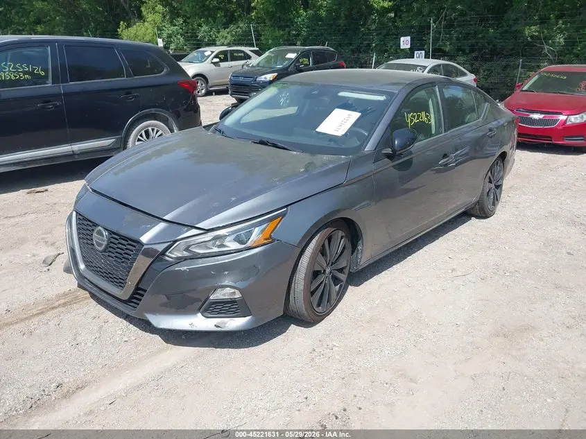 2022 NISSAN ALTIMA SR FWD