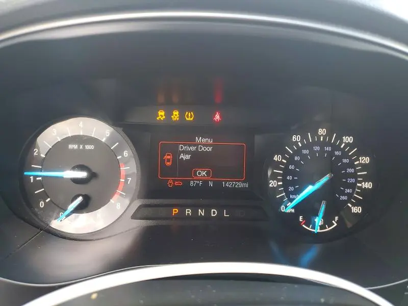 2017 FORD FUSION SE  