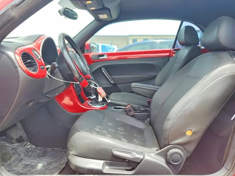 2018 VOLKSWAGEN BEETLE S  