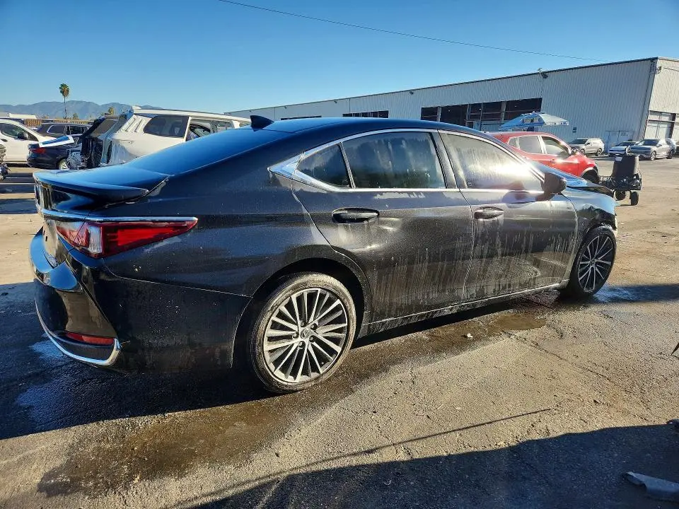 2023 LEXUS ES 300H BASE  