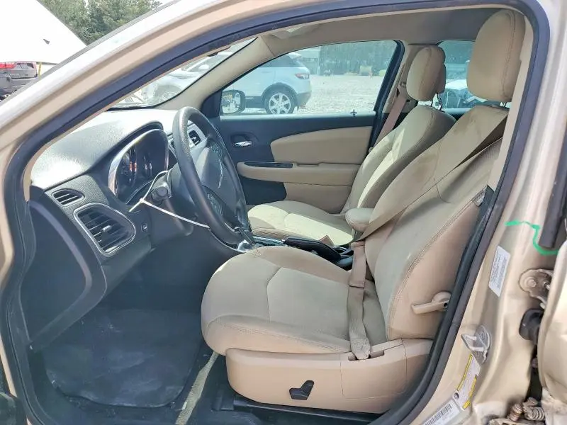 2013 CHRYSLER 200 LX  