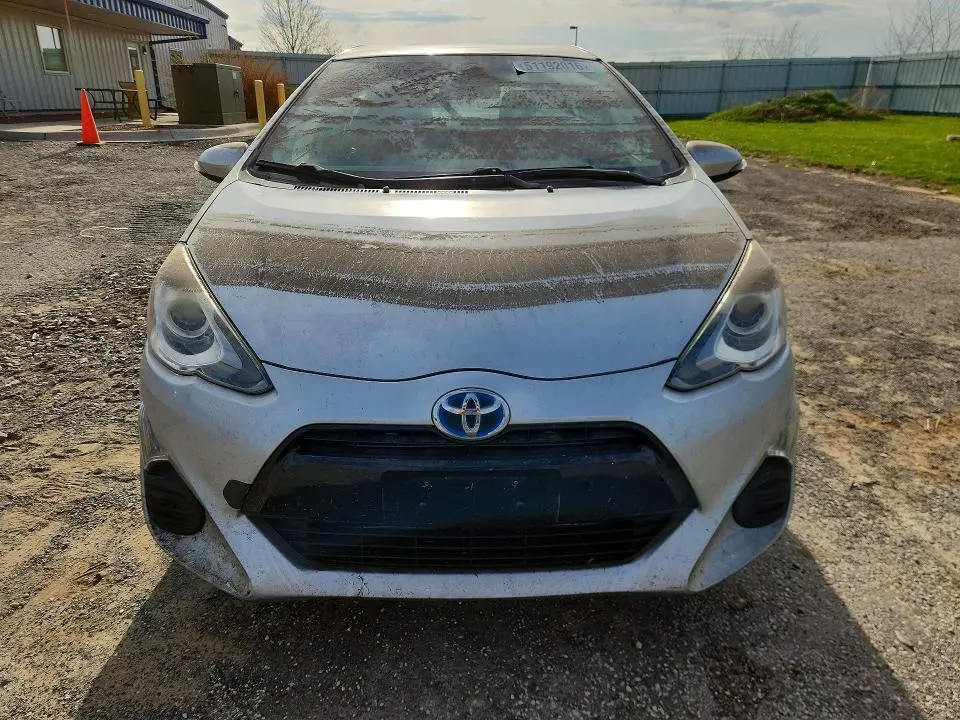 2016 TOYOTA PRIUS C TWO  