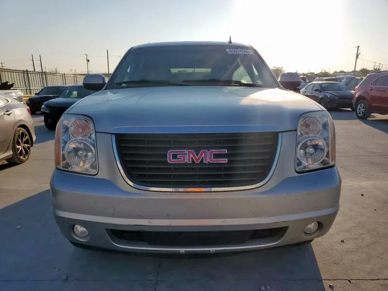 2011 GMC YUKON XL K1500 SLT  