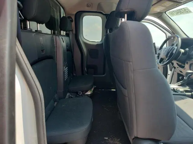 2024 NISSAN FRONTIER S  