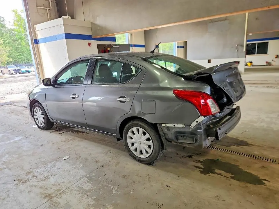 2018 NISSAN VERSA SV  