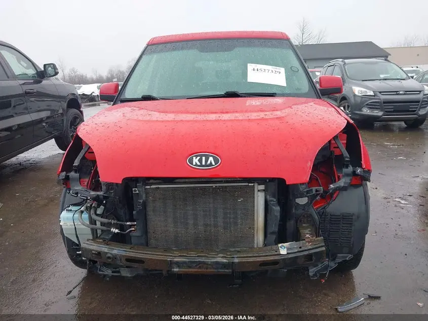 2011 KIA SOUL +