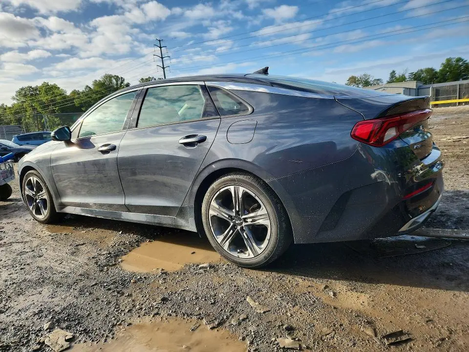 2022 KIA K5 EX  