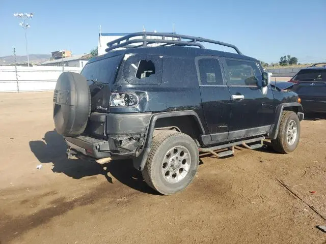2012 TOYOTA FJ CRUISER