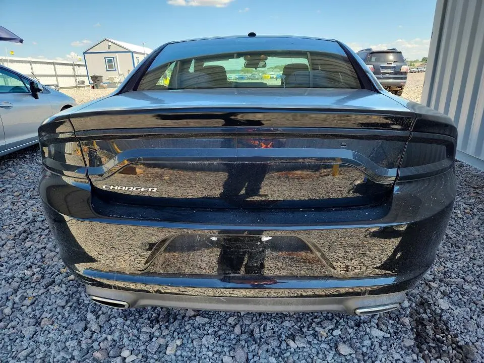 2016 DODGE CHARGER SE  