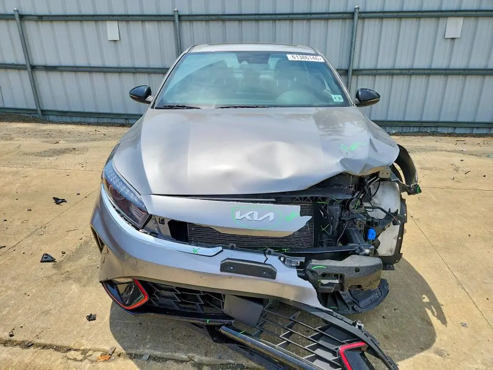 2024 KIA FORTE GT LINE  