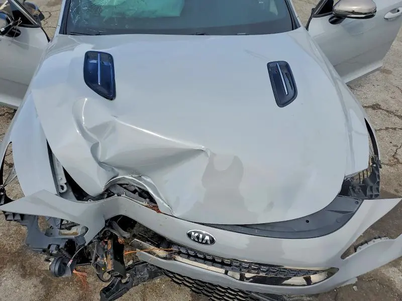 2019 KIA STINGER GT  