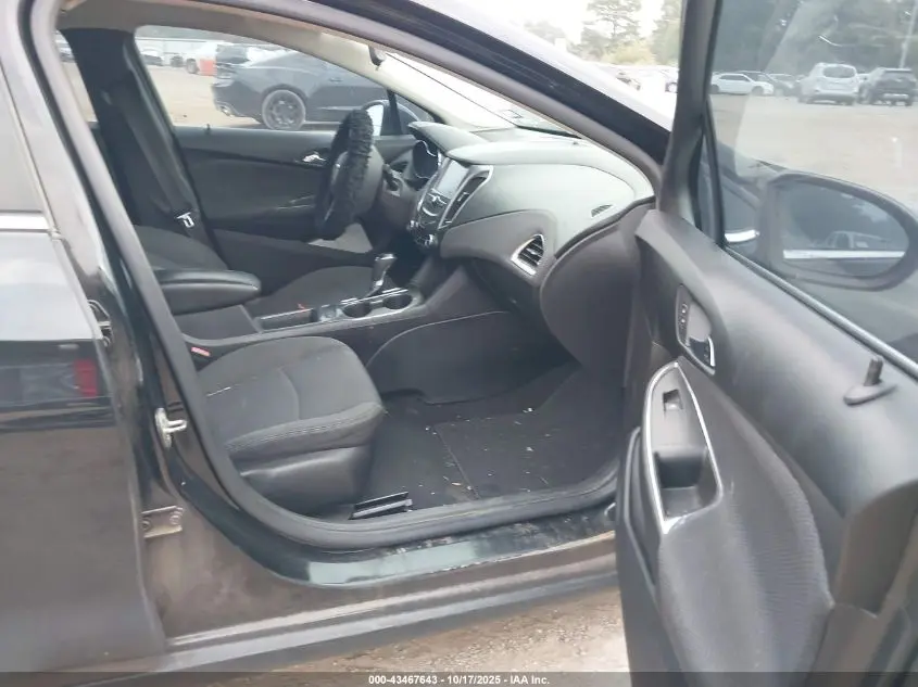 2017 CHEVROLET CRUZE LT AUTO