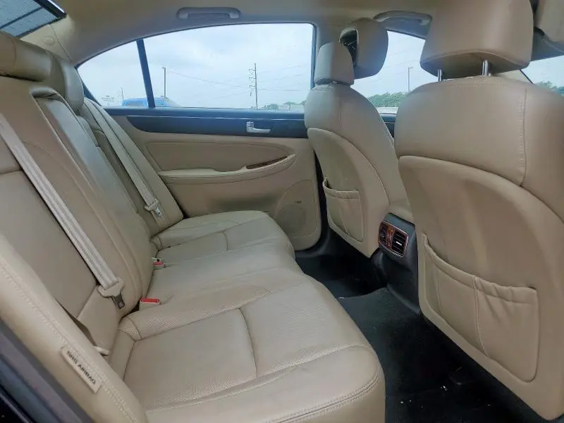 2013 HYUNDAI GENESIS 3.8L  