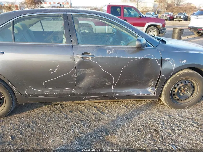 2011 TOYOTA CAMRY LE