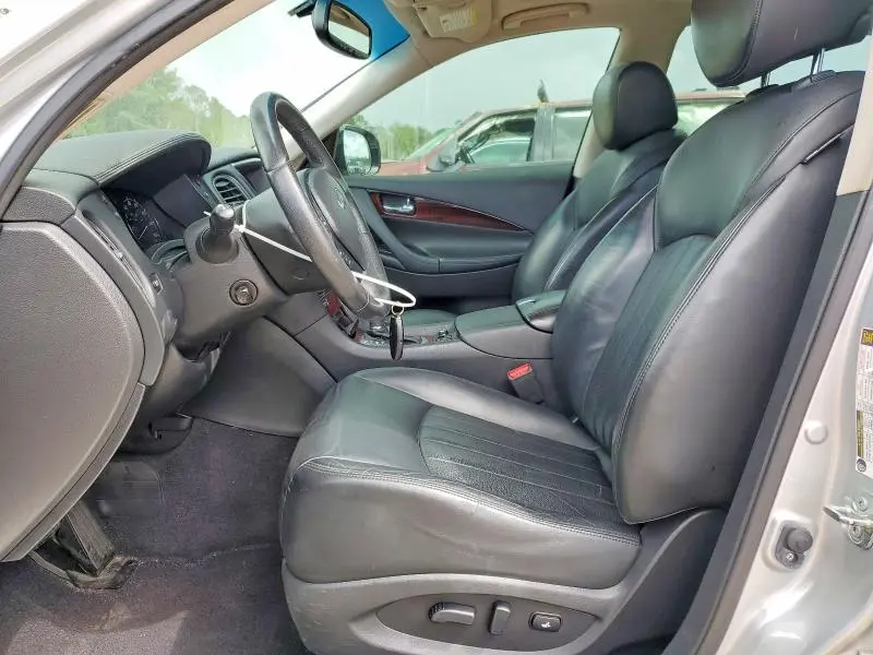 2016 INFINITI QX50 BASE  