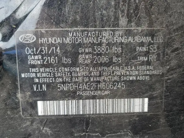 2015 HYUNDAI ELANTRA SE  