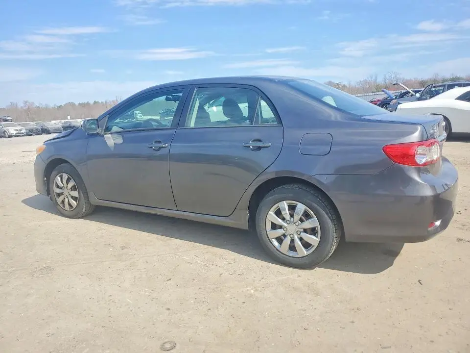 2011 TOYOTA COROLLA LE  