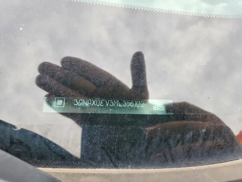 2021 CHEVROLET EQUINOX LT  