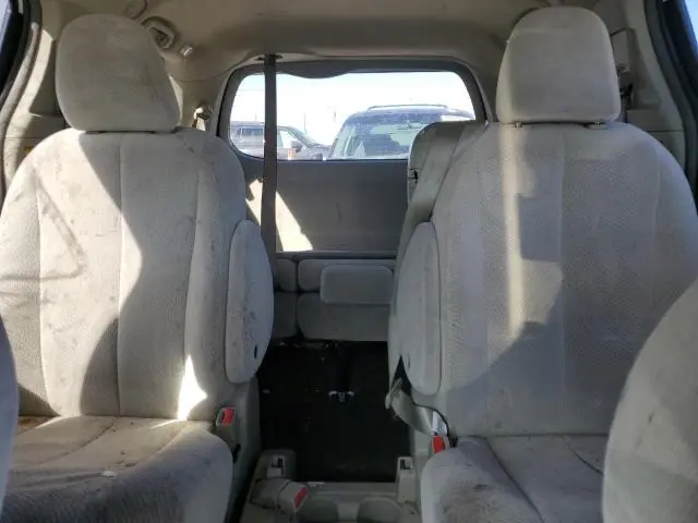 2011 TOYOTA SIENNA LE  