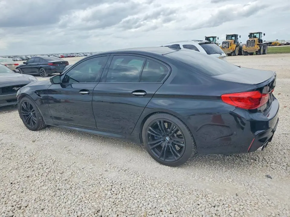 2018 BMW M5   