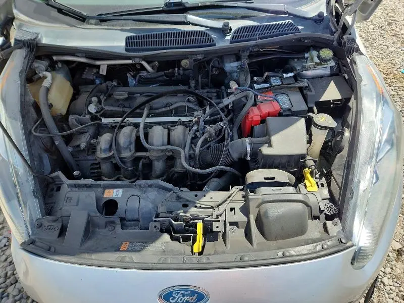2015 FORD FIESTA SE  