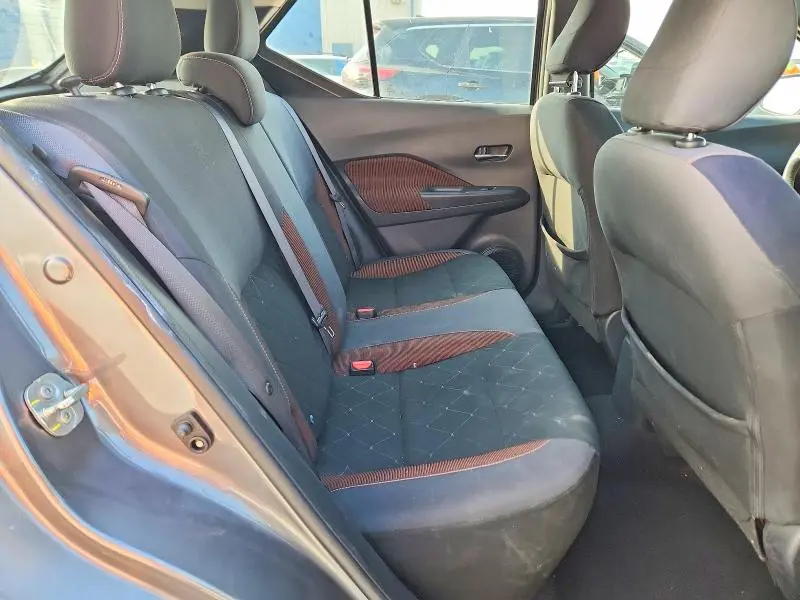 2019 NISSAN KICKS SR  