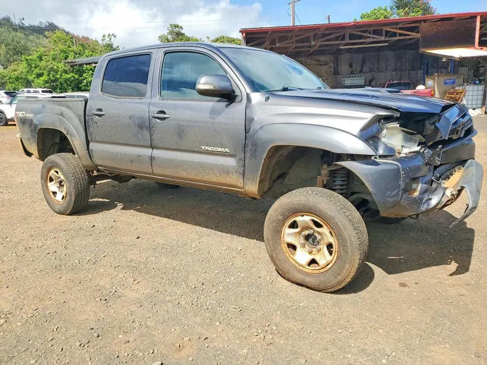 2015 TOYOTA TACOMA V6  