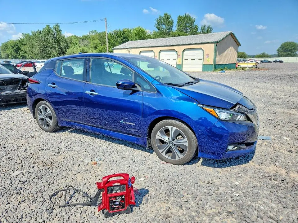 2018 NISSAN LEAF SL  