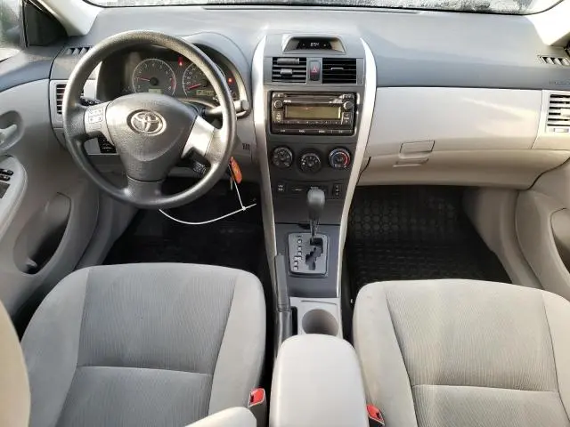 2013 TOYOTA COROLLA BASE  