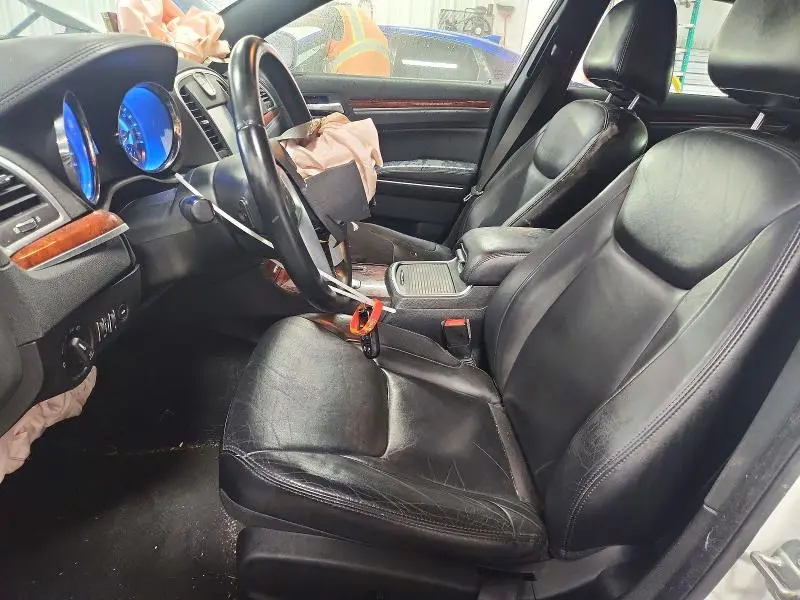 2013 CHRYSLER 300   