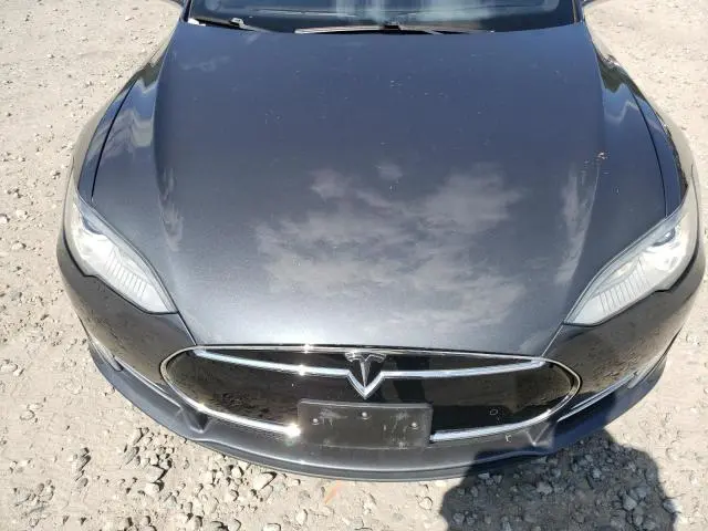 2015 TESLA MODEL S   