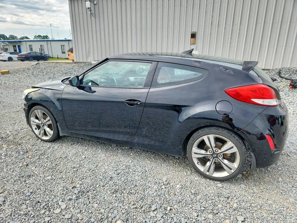 2013 HYUNDAI VELOSTER BASE  