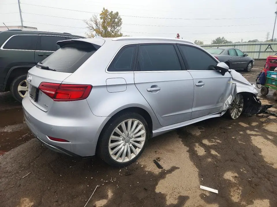 2017 AUDI A3 E-TRON PRESTIGE  
