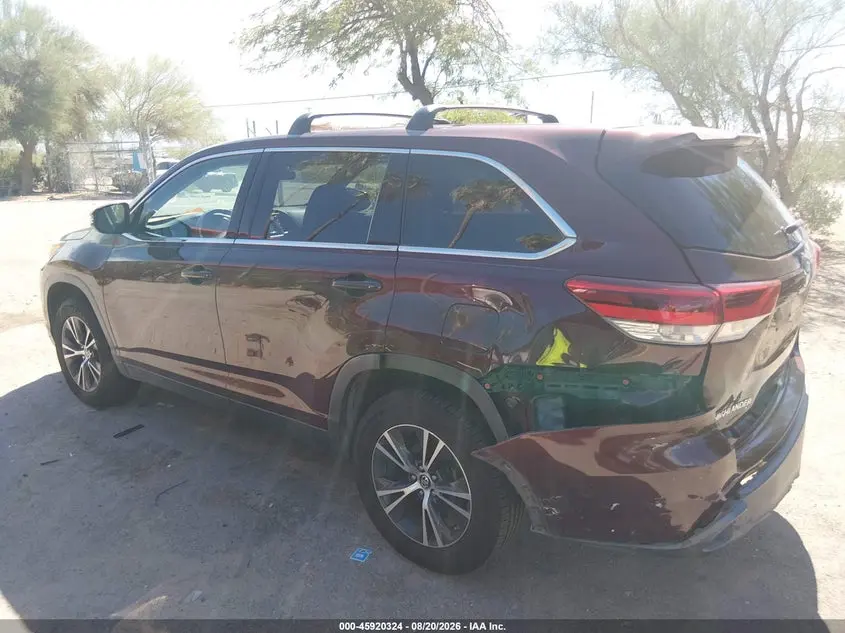 2019 TOYOTA HIGHLANDER LE