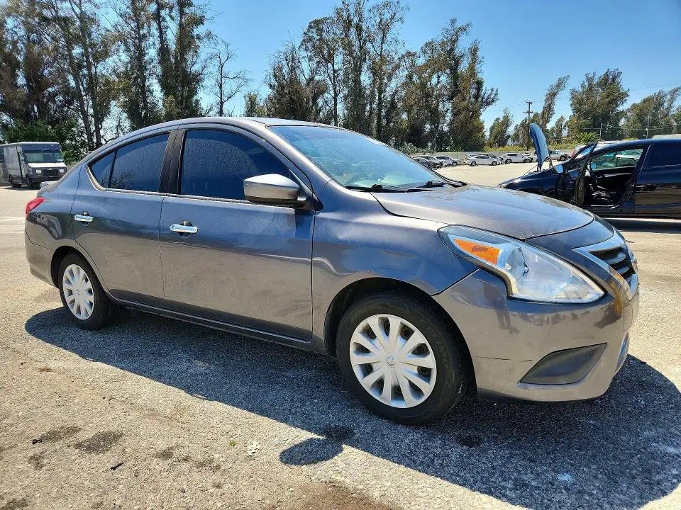 2016 NISSAN VERSA 1.6 SV  