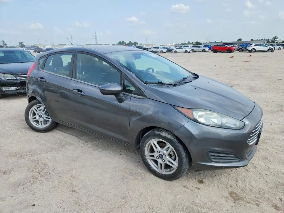 2018 FORD FIESTA SE  
