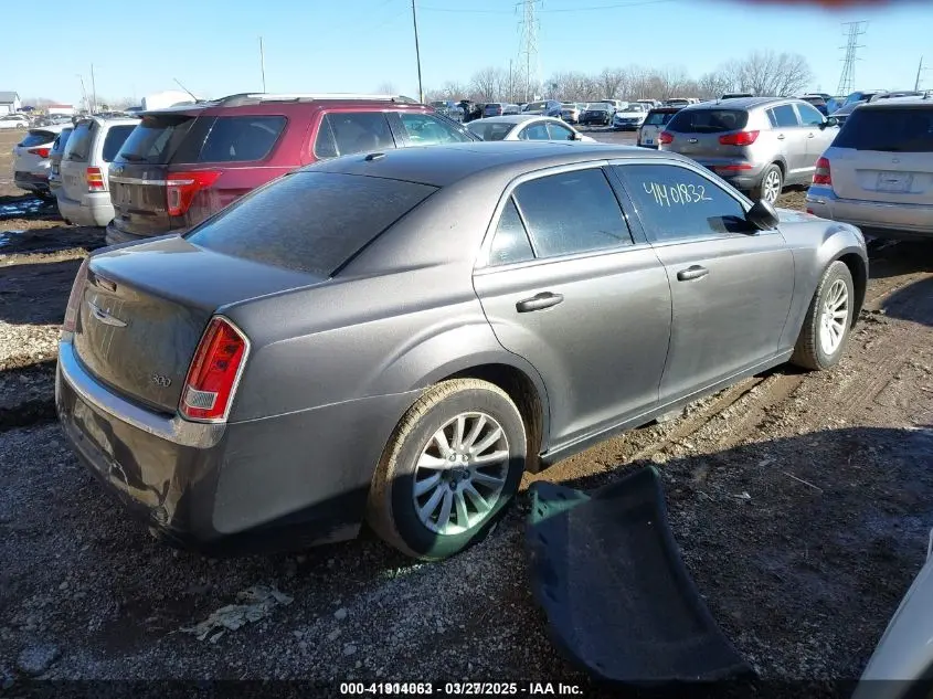 2013 CHRYSLER 300 MOTOWN