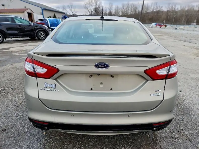 2016 FORD FUSION SE  