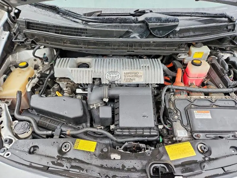 2013 TOYOTA PRIUS TWO  