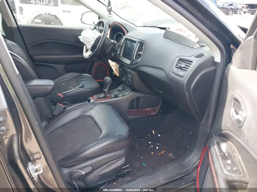 2019 JEEP COMPASS TRAILHAWK 4X4