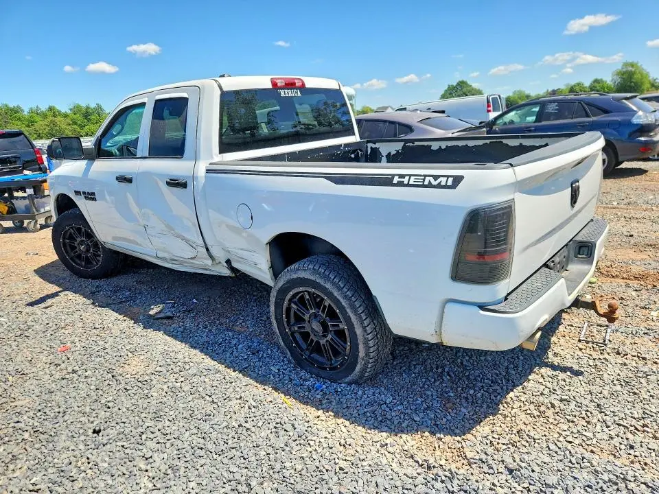 2015 RAM 1500 ST  