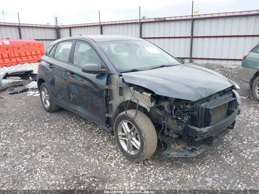 2022 HYUNDAI KONA SE