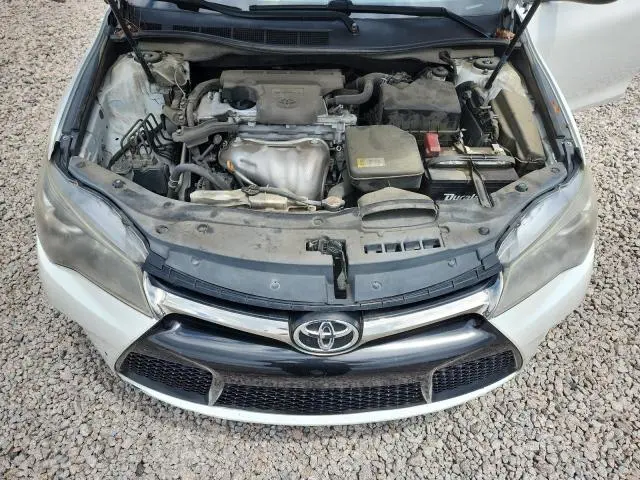 2017 TOYOTA CAMRY SE  