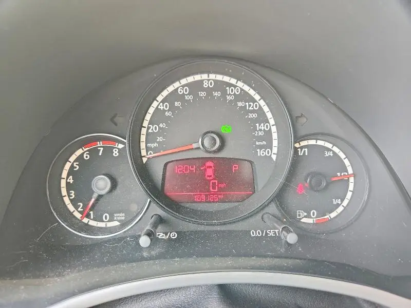 2013 VOLKSWAGEN BEETLE   