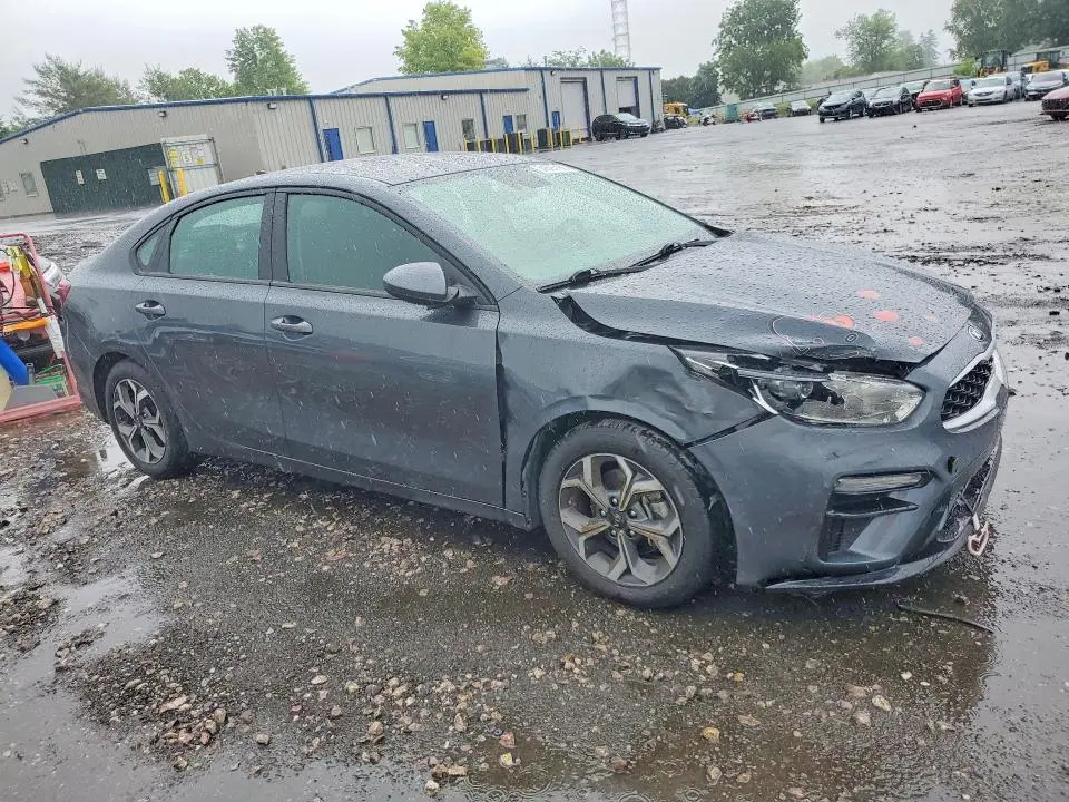 2021 KIA FORTE LXS  